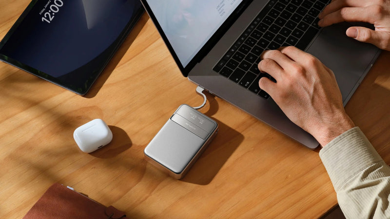 Carica immagine in Galleria Viewer, Power bank magnetico EcoFlow RAPID 5000 mAh grigio (Qi2 MagSafe)
